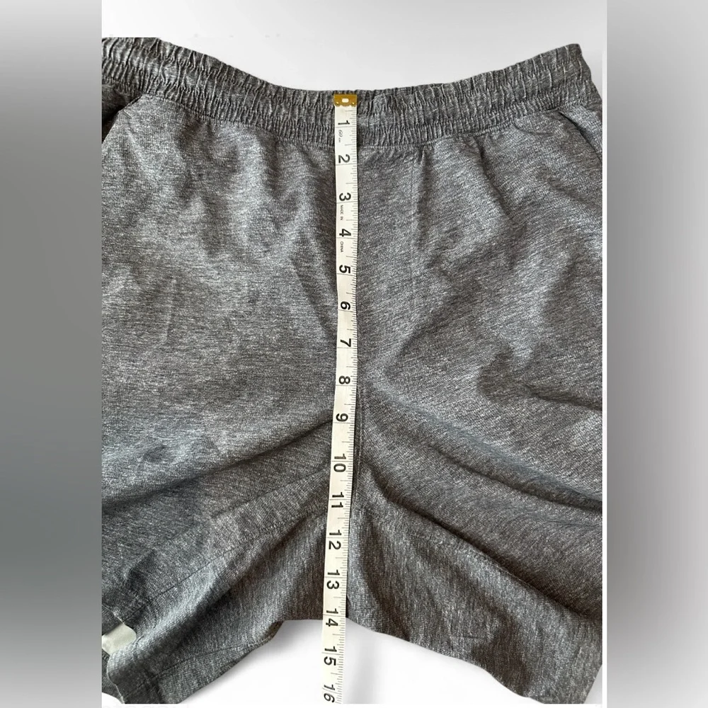 Lululemon Pace Breaker Shorts Men’s Athletic Shorts - Medium - Picture 12 of 15